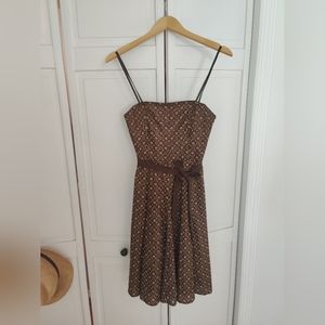 Dazzling sleeveless dress